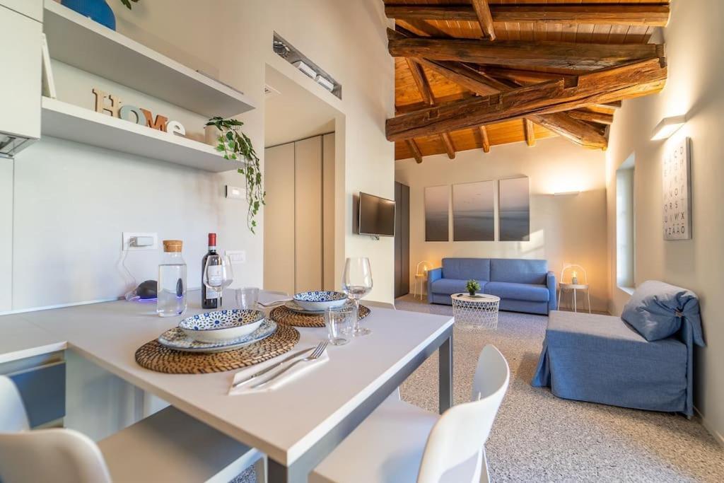 קומו Moderno Appartamento A 200 Metri Dal Duomo מראה חיצוני תמונה