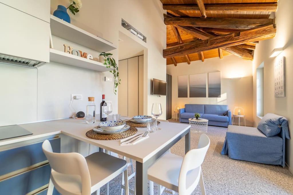 קומו Moderno Appartamento A 200 Metri Dal Duomo מראה חיצוני תמונה
