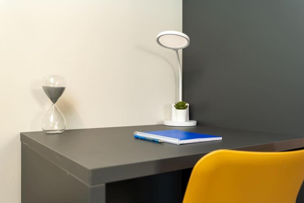 קומו Moderno Appartamento A 200 Metri Dal Duomo מראה חיצוני תמונה