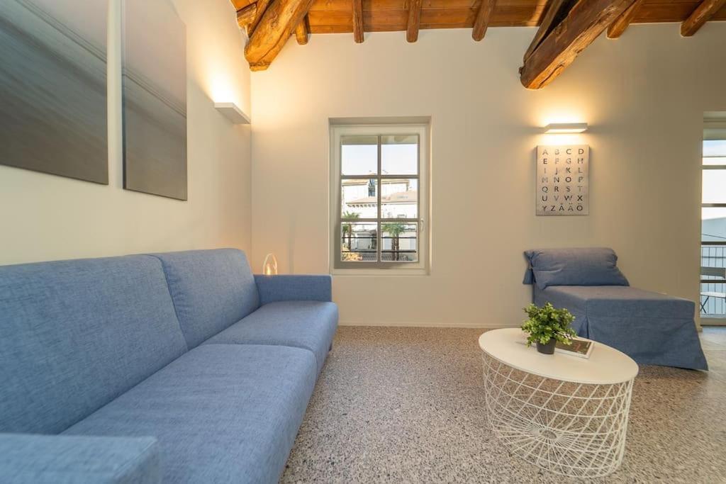 קומו Moderno Appartamento A 200 Metri Dal Duomo מראה חיצוני תמונה