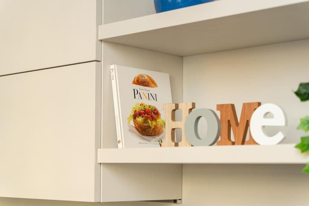 קומו Moderno Appartamento A 200 Metri Dal Duomo מראה חיצוני תמונה