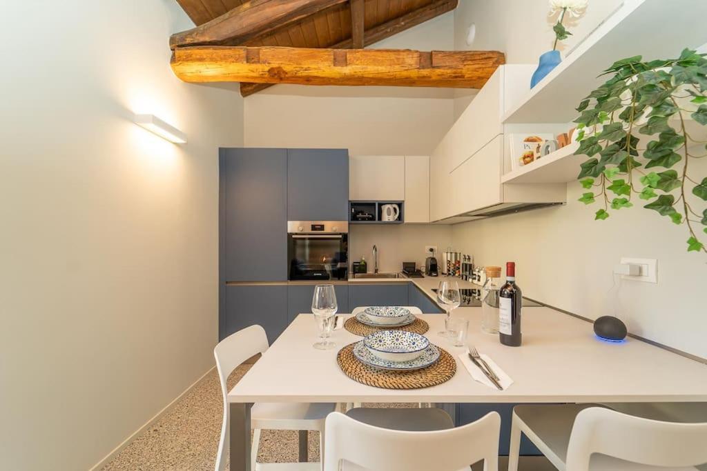 קומו Moderno Appartamento A 200 Metri Dal Duomo מראה חיצוני תמונה