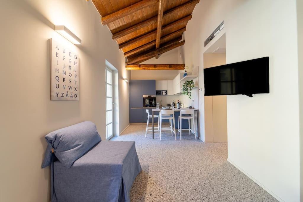קומו Moderno Appartamento A 200 Metri Dal Duomo מראה חיצוני תמונה